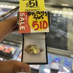 10Kt Horse Ring 