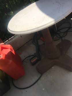 Table round Heavy granite top