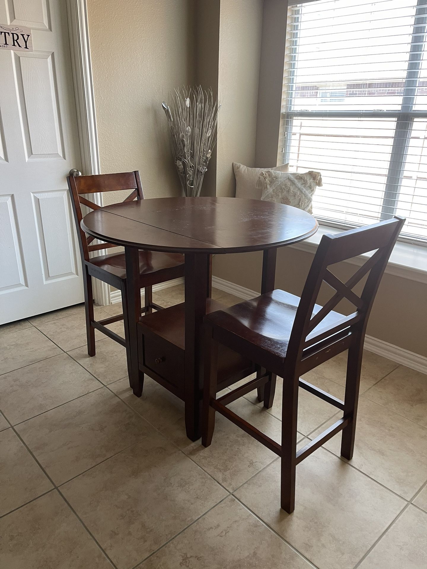 Breakfast Table