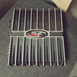 Rockford Fosgate Punch 500X 4 channel old school amplifier. Great condition. FREE DELIVERY AND DEMO IN THE PORTLAND VANCOUVER AREA 