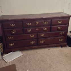 Free Dresser
