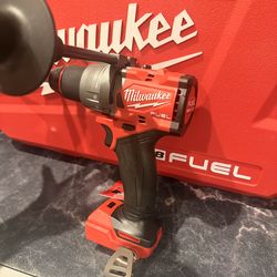 Milwaukee M18 FUEL 18V Lithium-lon Brushless Cordless 1/2 in. Hammer drill