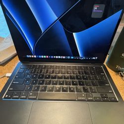 MacBook Air 13” M4 (2025) 16gb Ram 