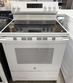 NEW 5-Element Range w/Steam Clean+Crisp Mode