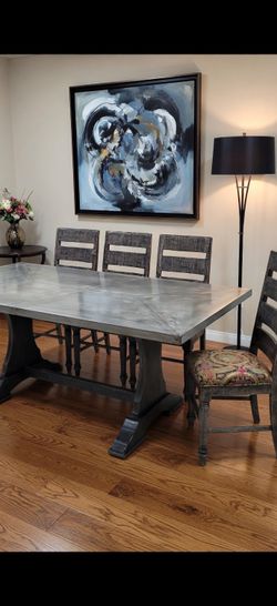 Quality Dining Table + 6 chairs Steal of a Deal! Won’t last !