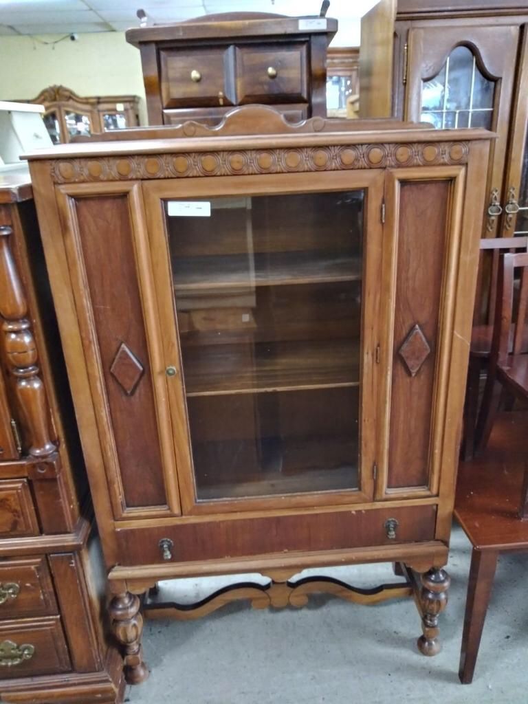 Vintage cabinet $125