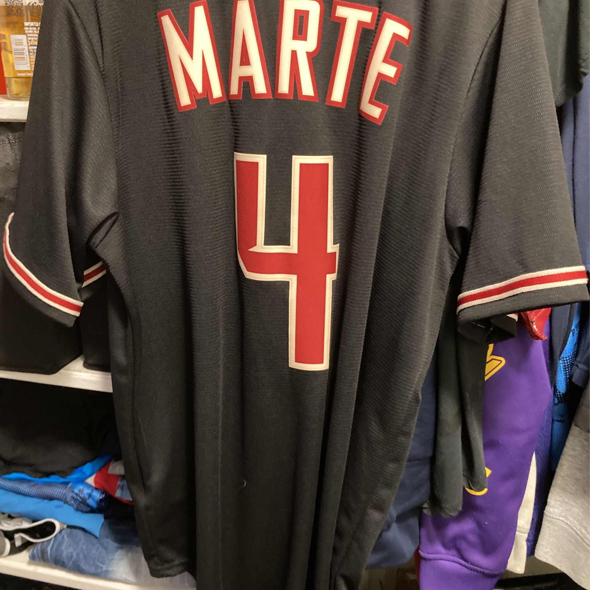 Womens Arizona Diamondbacks Jersey/Shirt for Sale in Glendale, AZ - OfferUp