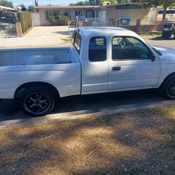 99 Toyota Estra Cab Automatica 200 Mil Millas