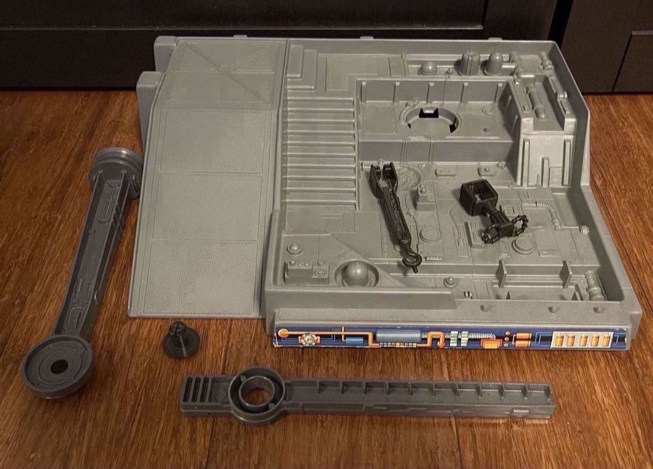 Vintage Star Wars ROTJ Jabba The Hutt Dungeon Playset for Sale in Los