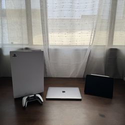 MacBook 13’ M2, DIGITAL PS5,IPad Air 5
