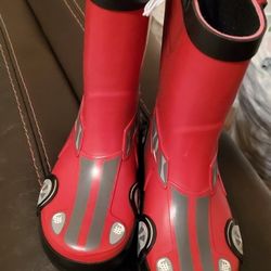 Boys Size 8 Rain Boots