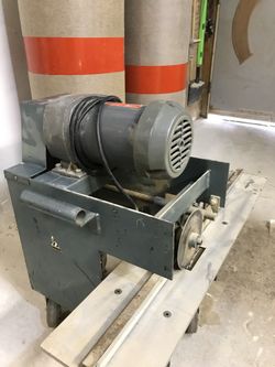 Formica motorized slitter tool