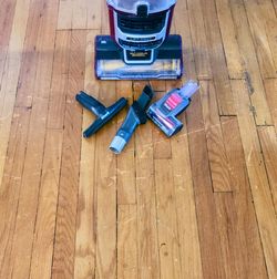 SHARK Navigator Pet Pro Zero-M Vacuum w/Attachments