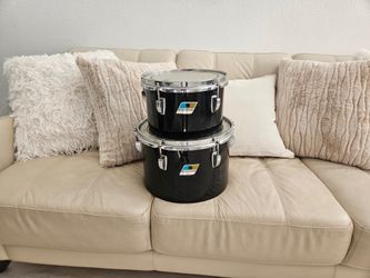 LUDWIG 1970’S BLACK VISTALITE CONCERT TOMS