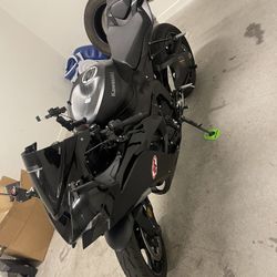 2024 Kawasaki ZX6R