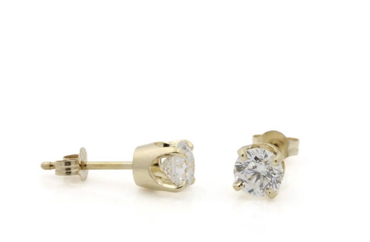 14kt Gold Natural Diamond Stud Earrings 