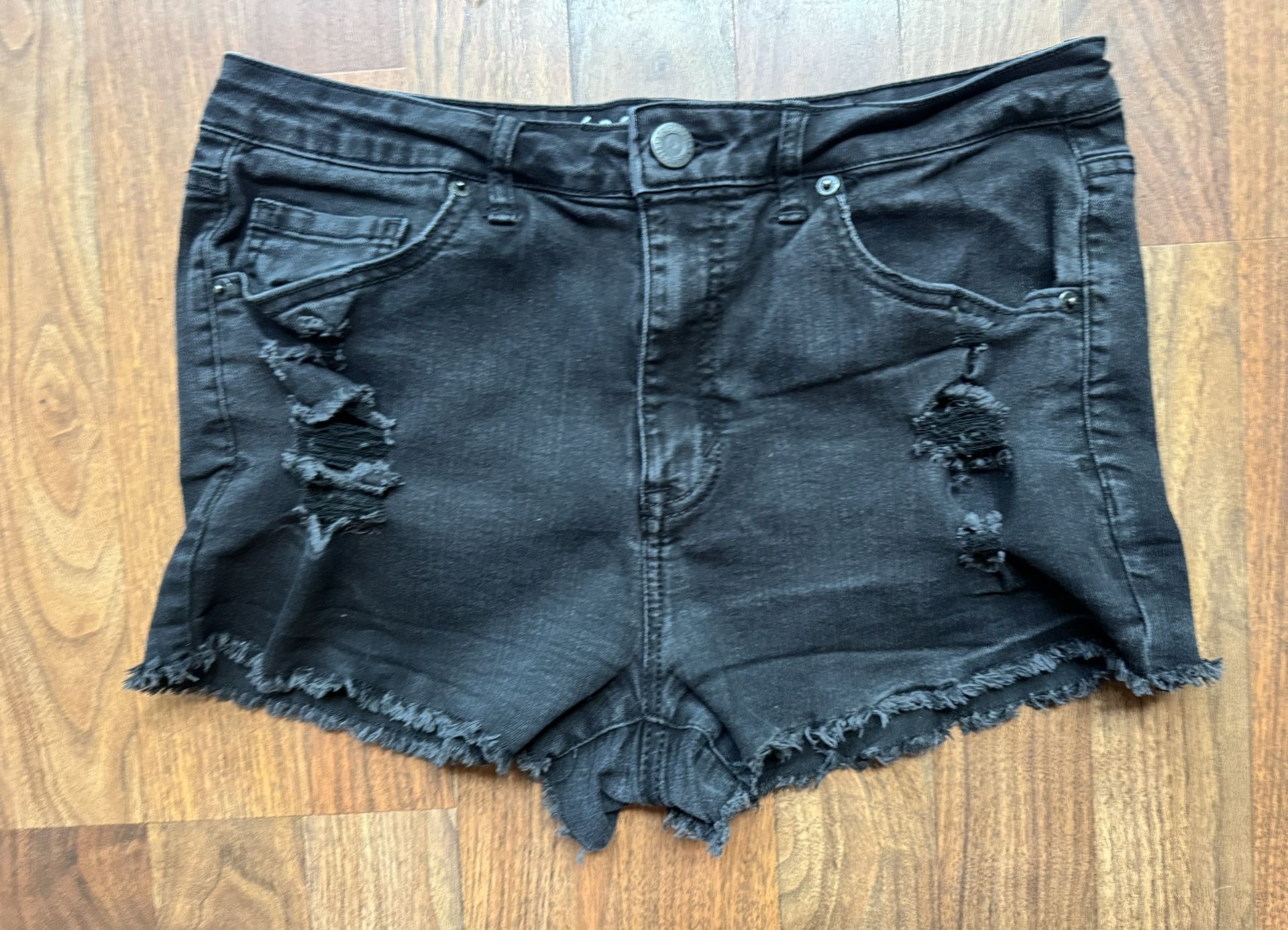 Aeropostale High Waisted Shorty Womens 10 Black Ripped Destroyed Denim Shorts