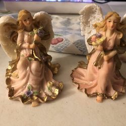2 SMALL ANGELS