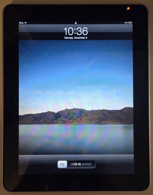 Apple iPad First Gen Collectable MINT!