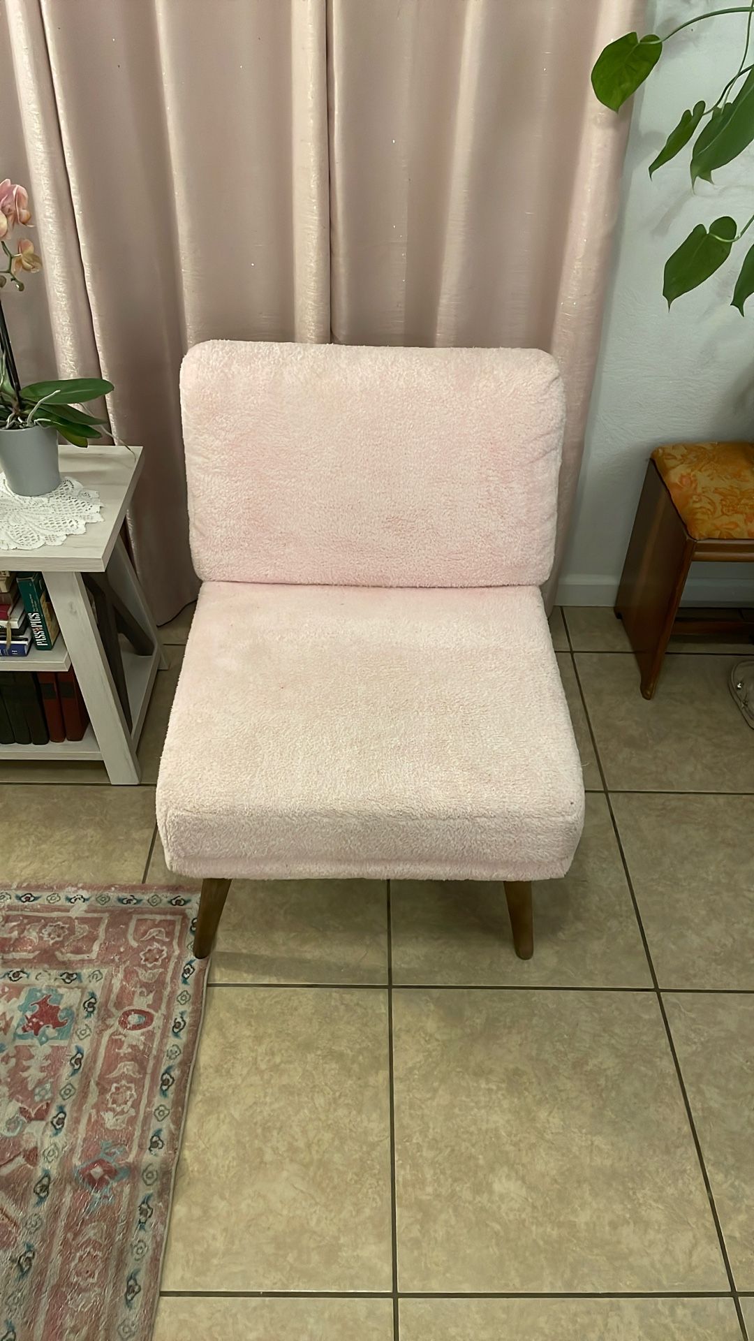Oversized Pink Chair 