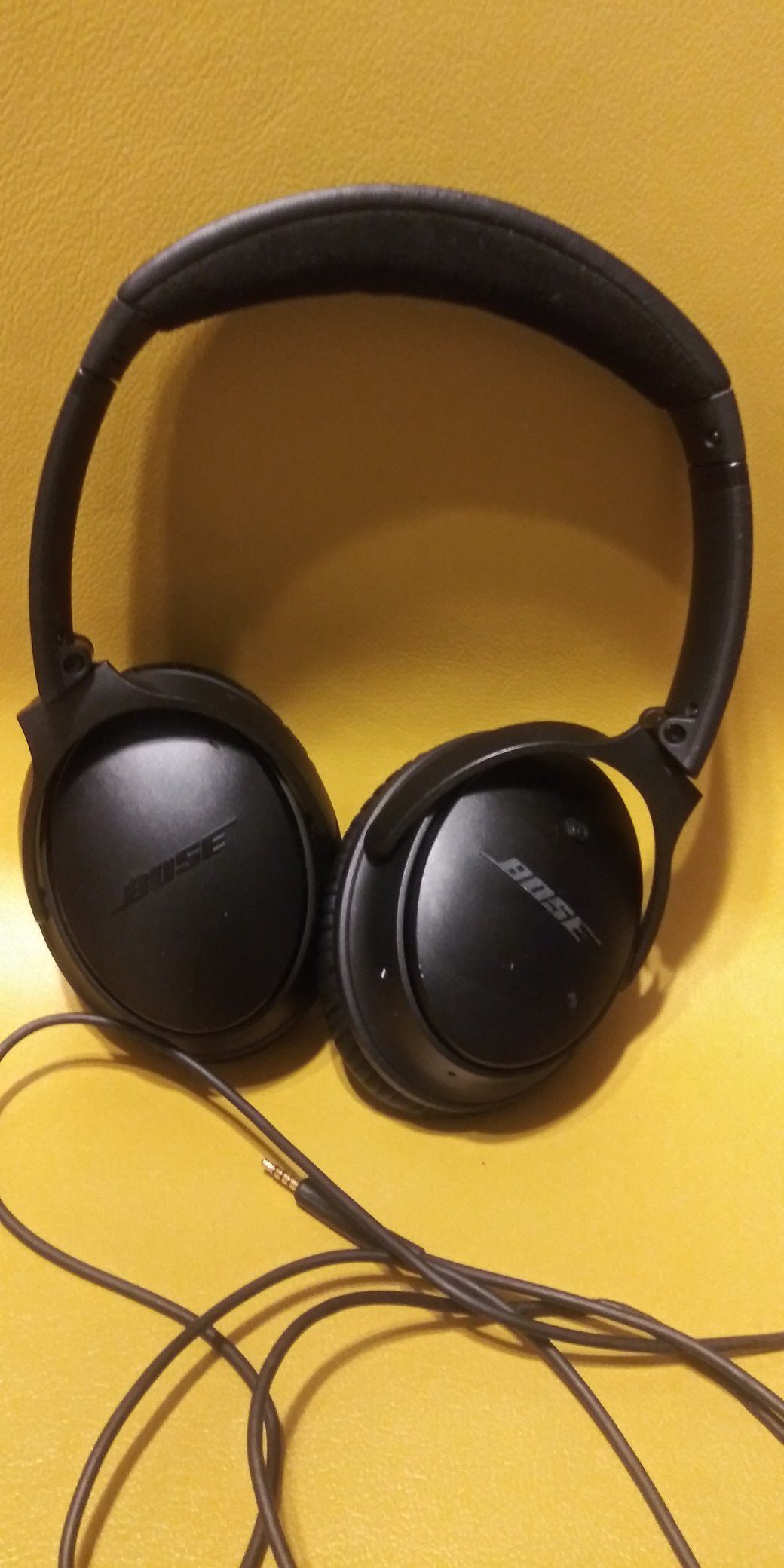 Bose wired Headphones