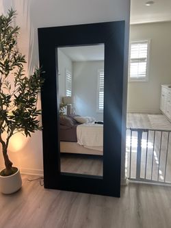IKEA MONGSTAD Full-Length Floor Mirror – Black – Excellent Condition