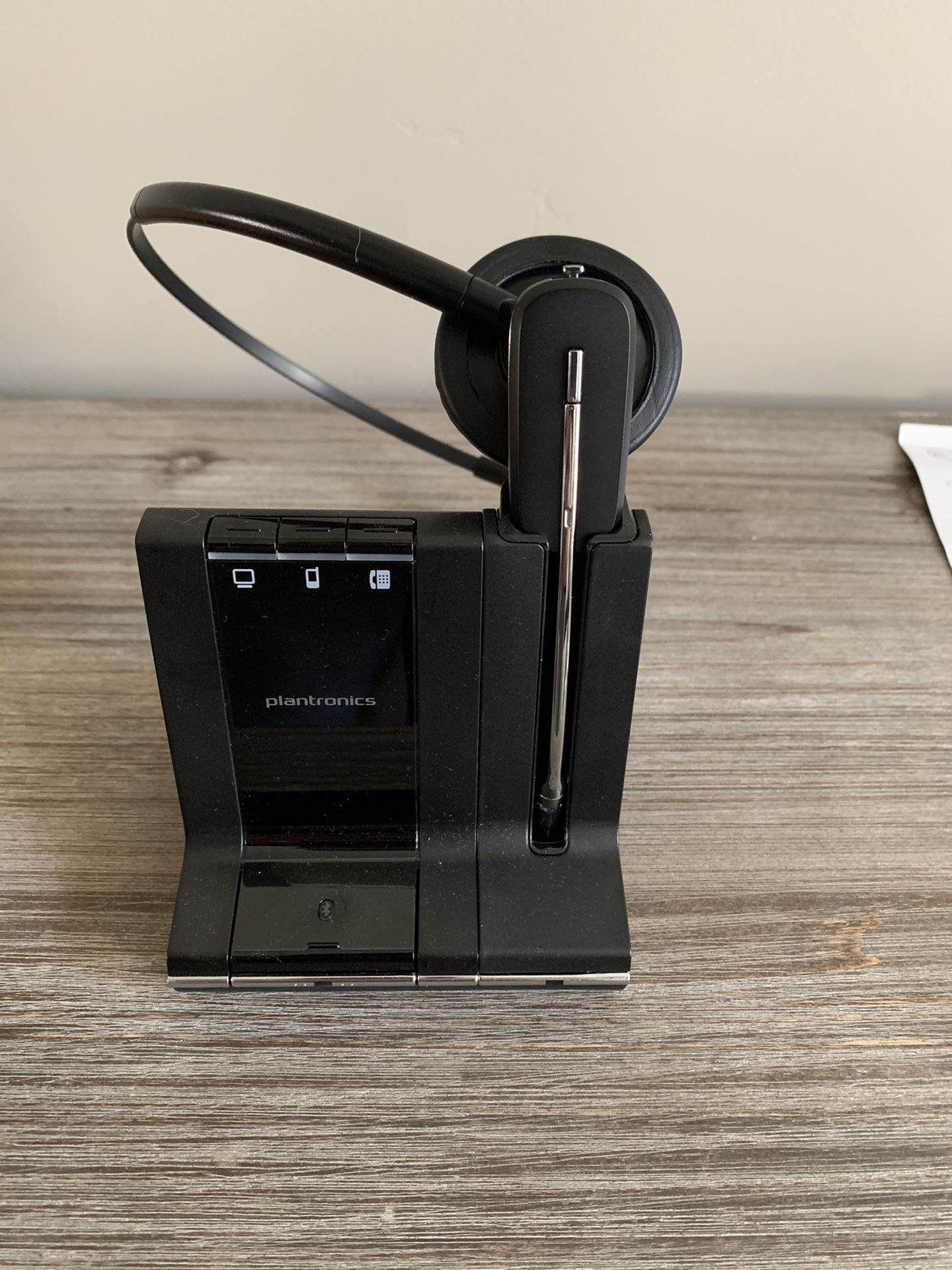Plantronics Headset - Savi W745
