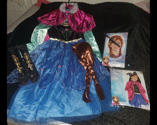 HALLOWEEN   COSTUME  FROZEN Anna