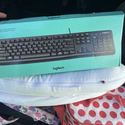 Logitech K120  