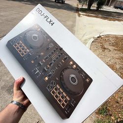 Ddj flx 4