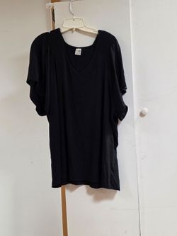 Terra & Sky Black V-Neck Short Sleeve Top
