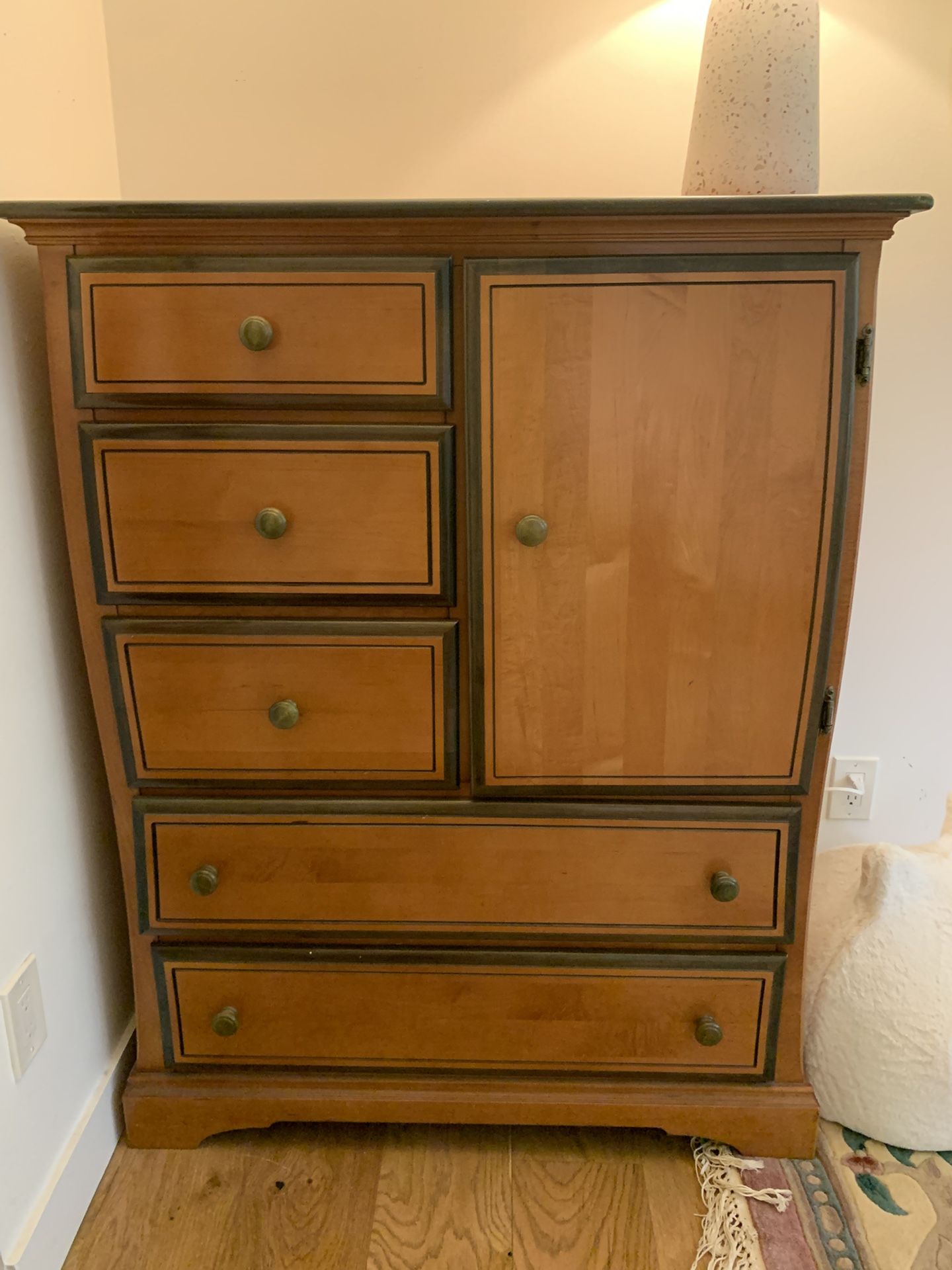 Dresser, Tall Dresser, High Boy Dresser