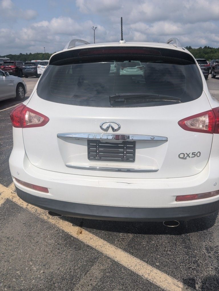 2014 INFINITY QX50 AWD