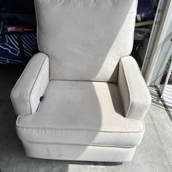 Baby Rocking Chair / Recliner *Great Condition!*