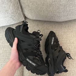 balenciaga tracks size 10