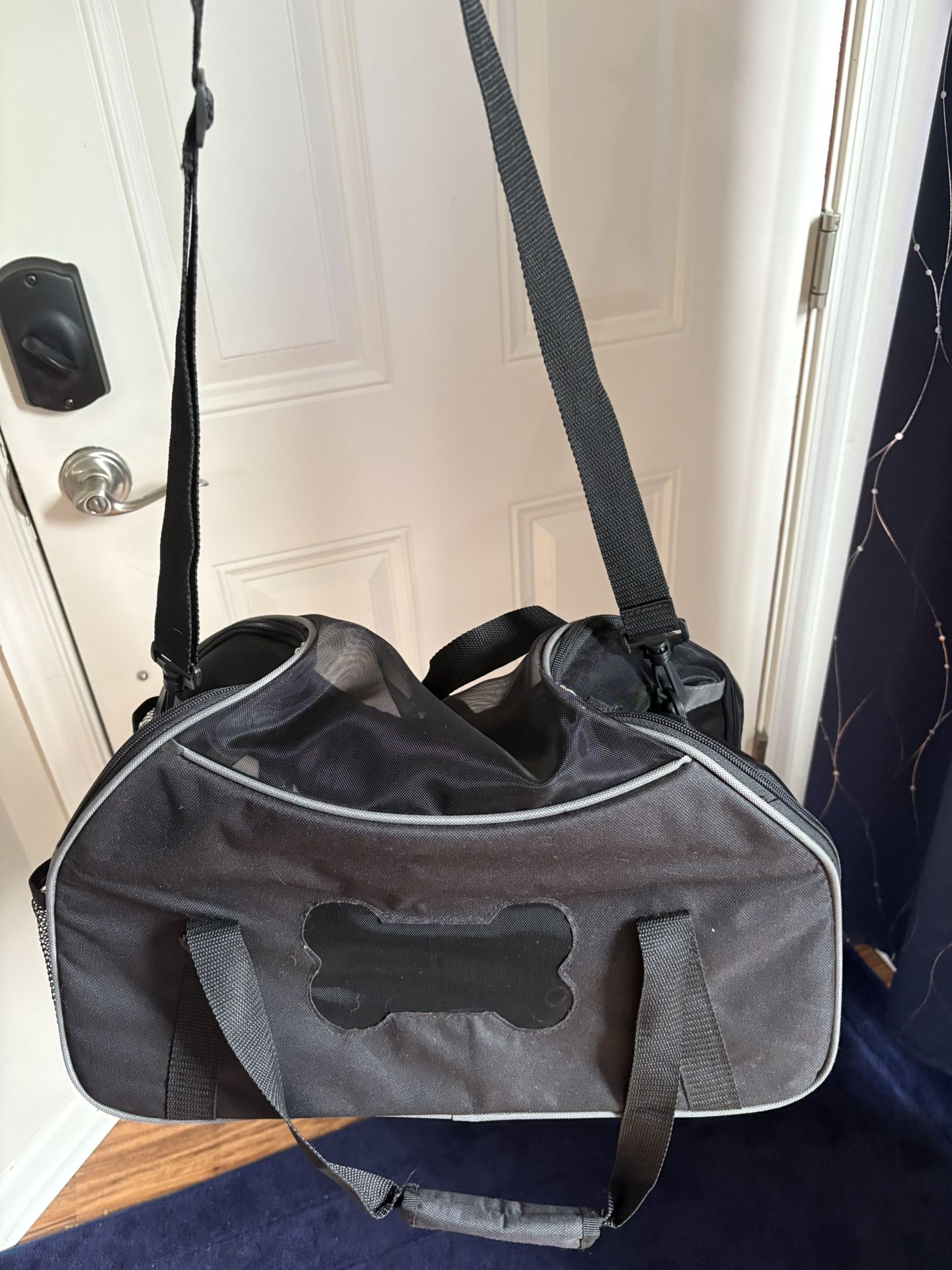 Pet Carrier/ Airport Approved