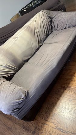 Free Couch 