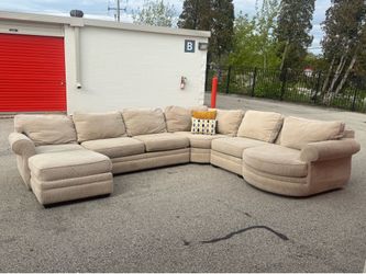 Large 4 Piece Modular Curved Modular Sectional - Free Curbside Delivery
