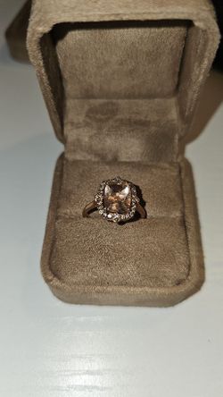 ​💎 FOR SALE: Authentic Designer LeVian 14K Gold Gemstone Ring – Like New! 💎
​