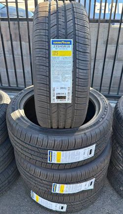 235/45R18 Set Of 4 Goodyear Eagle LS-2 New Tires 