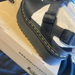 Dr. Martens Voss Quad Sandals