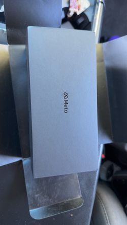 Meta Ray- Ban Starfire Kylie Edition Smart Glasses