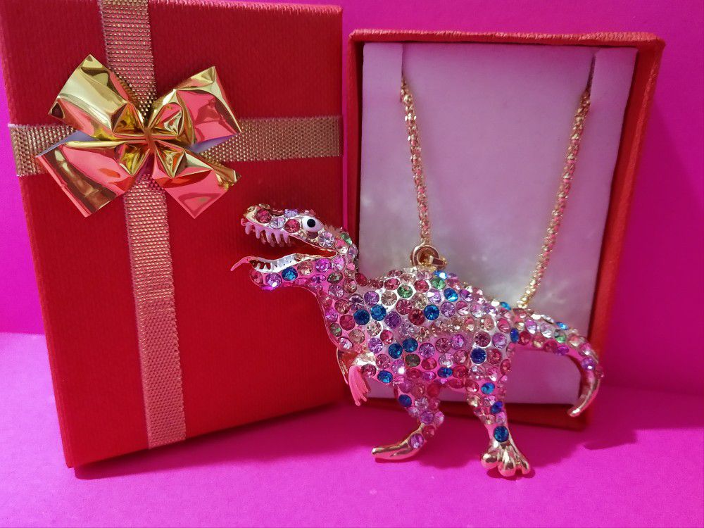 NWT Betsey Johnson Crystal Dinasour Necklace