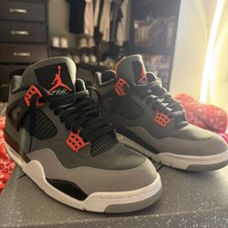 Jordan 4 Infrared