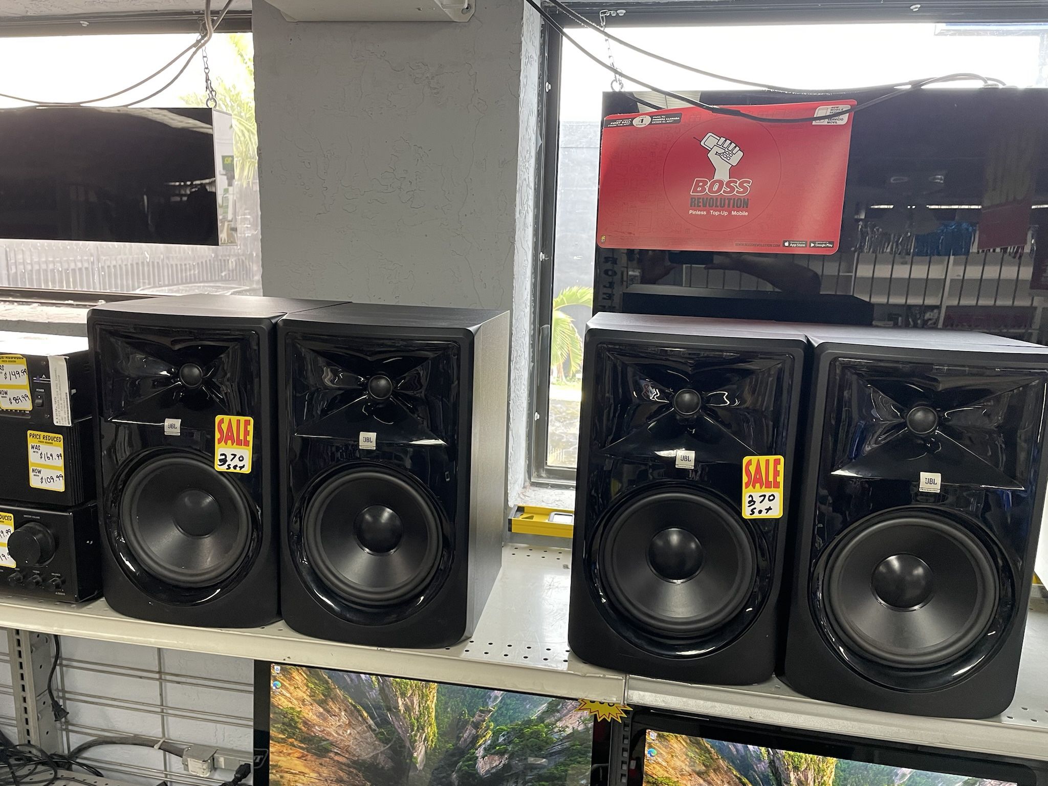 JBL Professional 3 Series Model MKii Studio 308P Audio Selling The