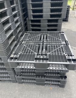 Plastic Pallets