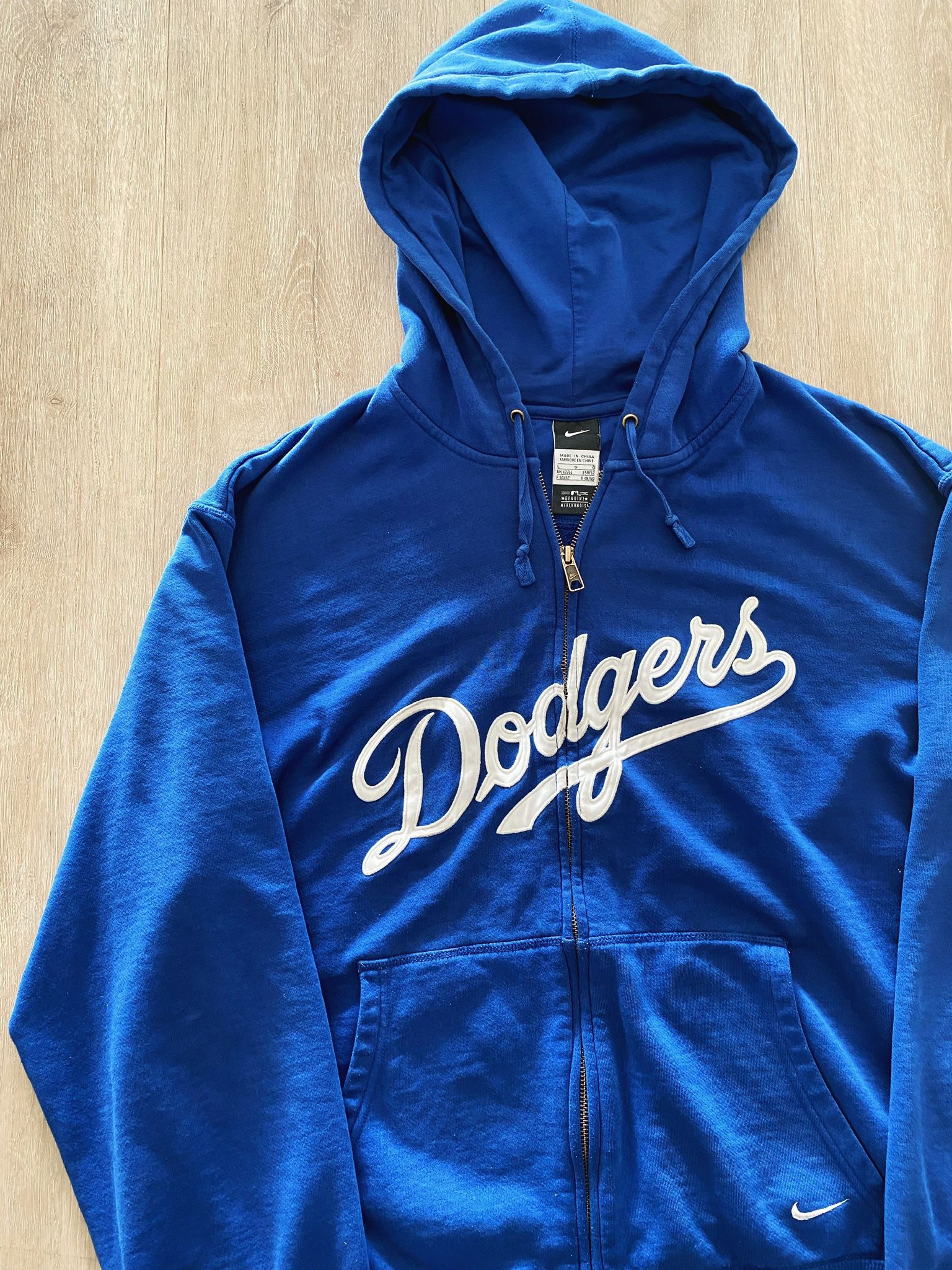 LA Dodgers Nike Dri-Fit Hoodie XL for Sale in Commerce, CA - OfferUp