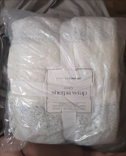 Premier Comfort Cozy Sherpa Wrap