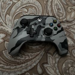 Wired Xbox controller 