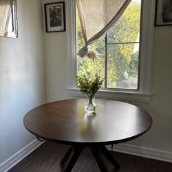 Wood Round Dining Table